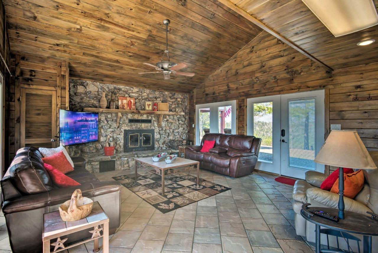 Broken Bow Mountaintop Home With Hot Tub! 외부 사진